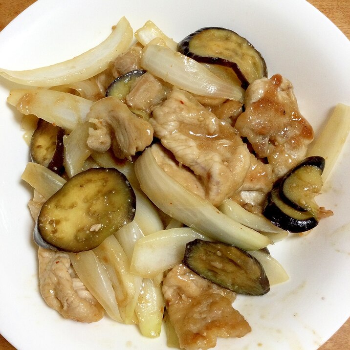 【豚肉薄切り】焼肉のたれ炒め★玉ねぎ・ナスと